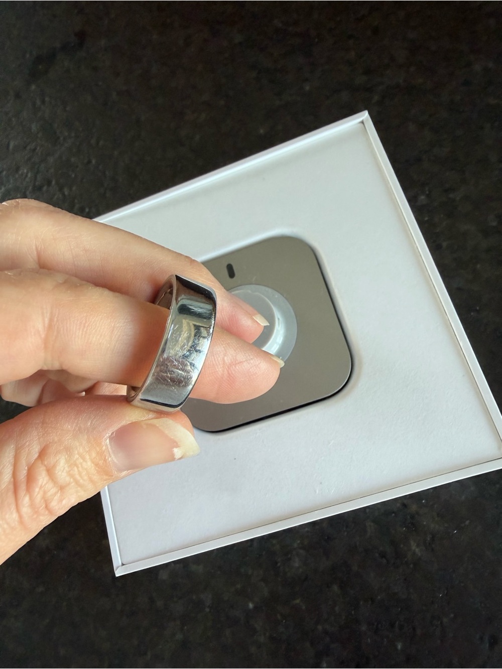 Silver Oura 4 - size 10 - Picture 3 of 6